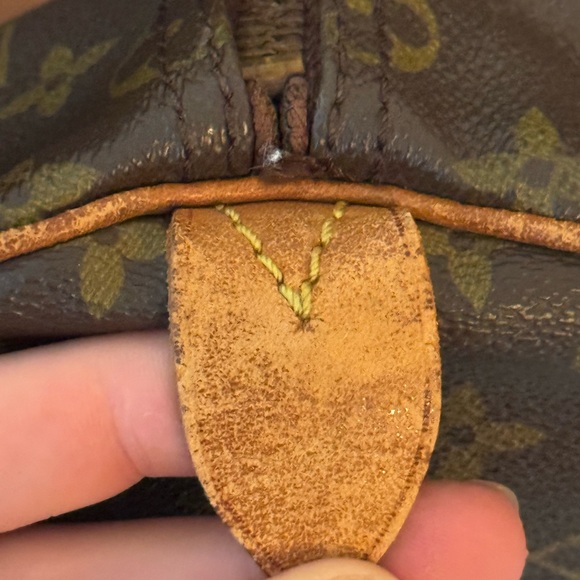 Louis Vuitton Keepall 45 - Picture 10 of 12